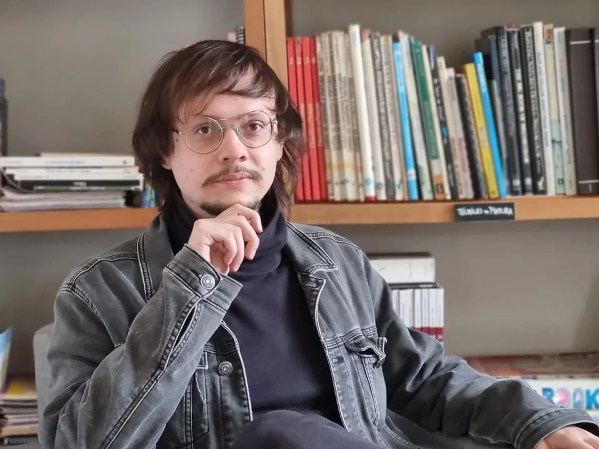Mateus Dukevicz, professor de desenho e pintura da Desenhe